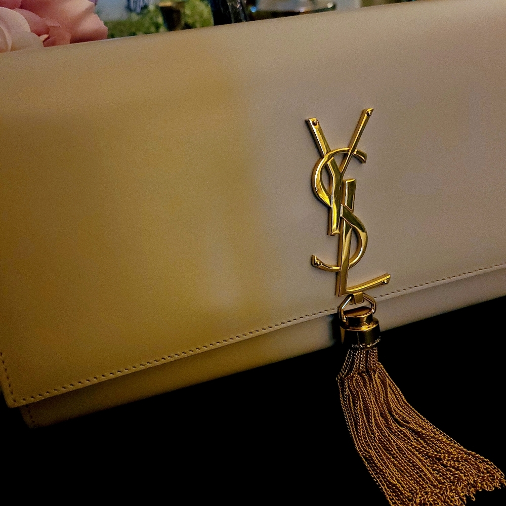 🎉💥🔥HOT!🔥Authentic YSL Nude Kate Tassel Clutch💋 - Picture 6 of 16